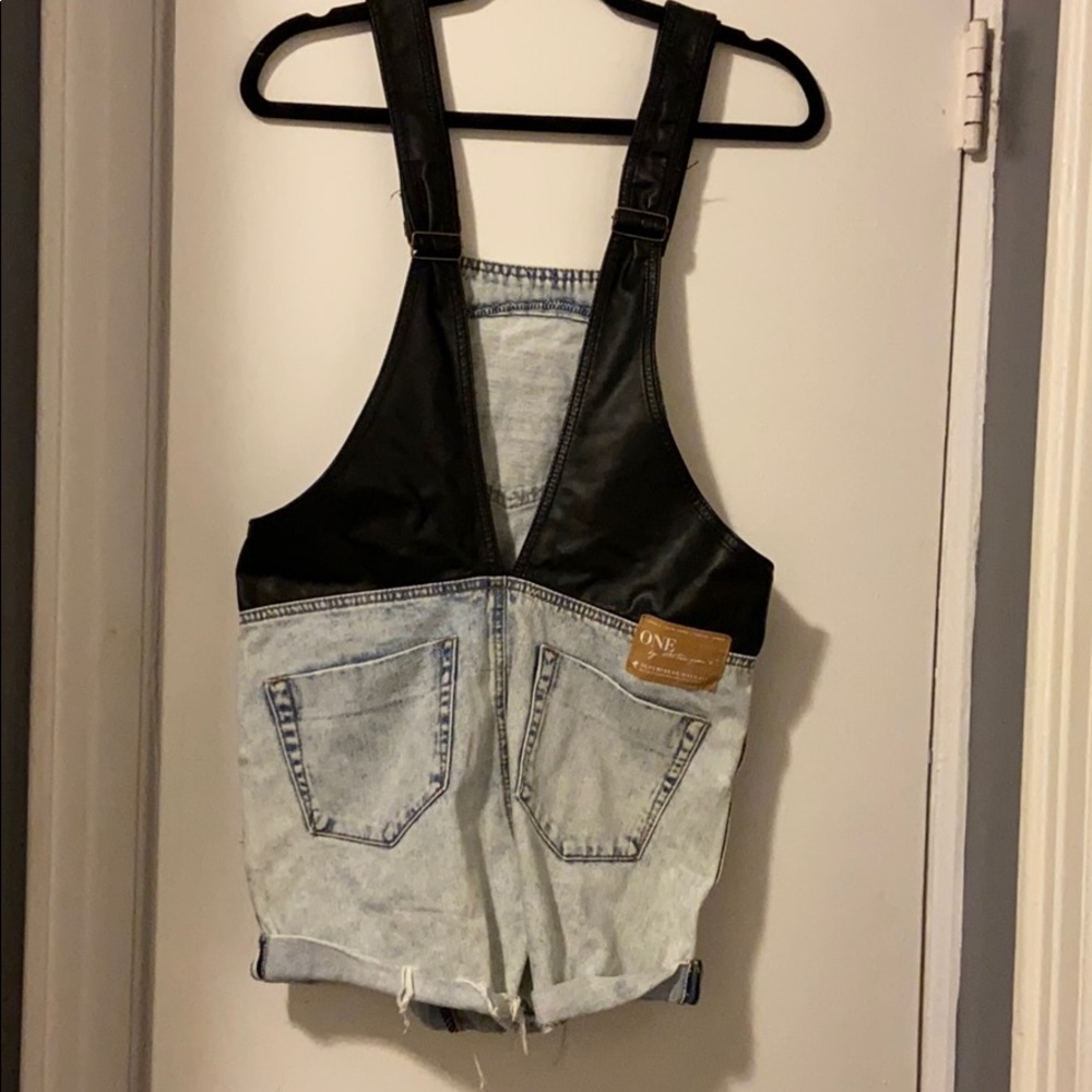 One teaspoon *superfreak overall* leather details - Picture 2 of 4
